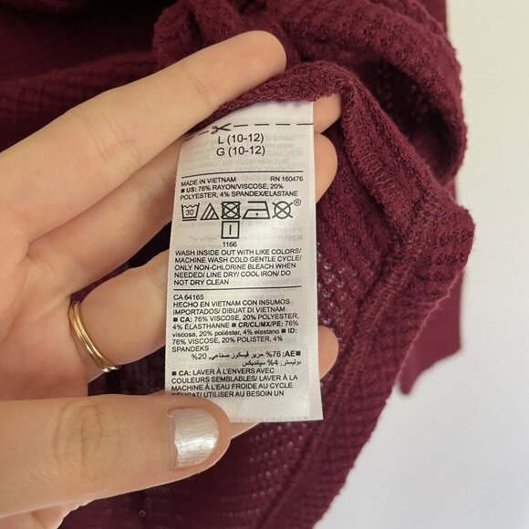 Old Navy sz L kids red waffle knit faux buttons front tie long sleeved sweater - Picture 6 of 8